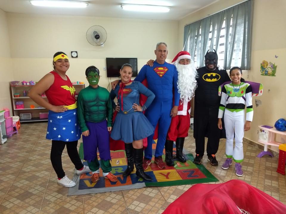 Foto 4 de 17 — Campanha do Grupo 'Por Mais Sorrisos' busca doações para realizar festa para crianças de Araraquara
